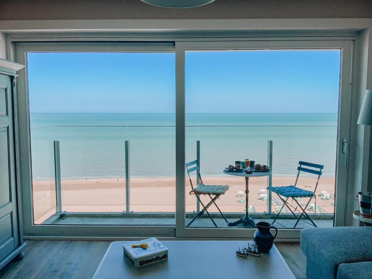 Genieten Van De Vlaamse Kust Met Prachtig Zeezicht De Haan Esterno foto
